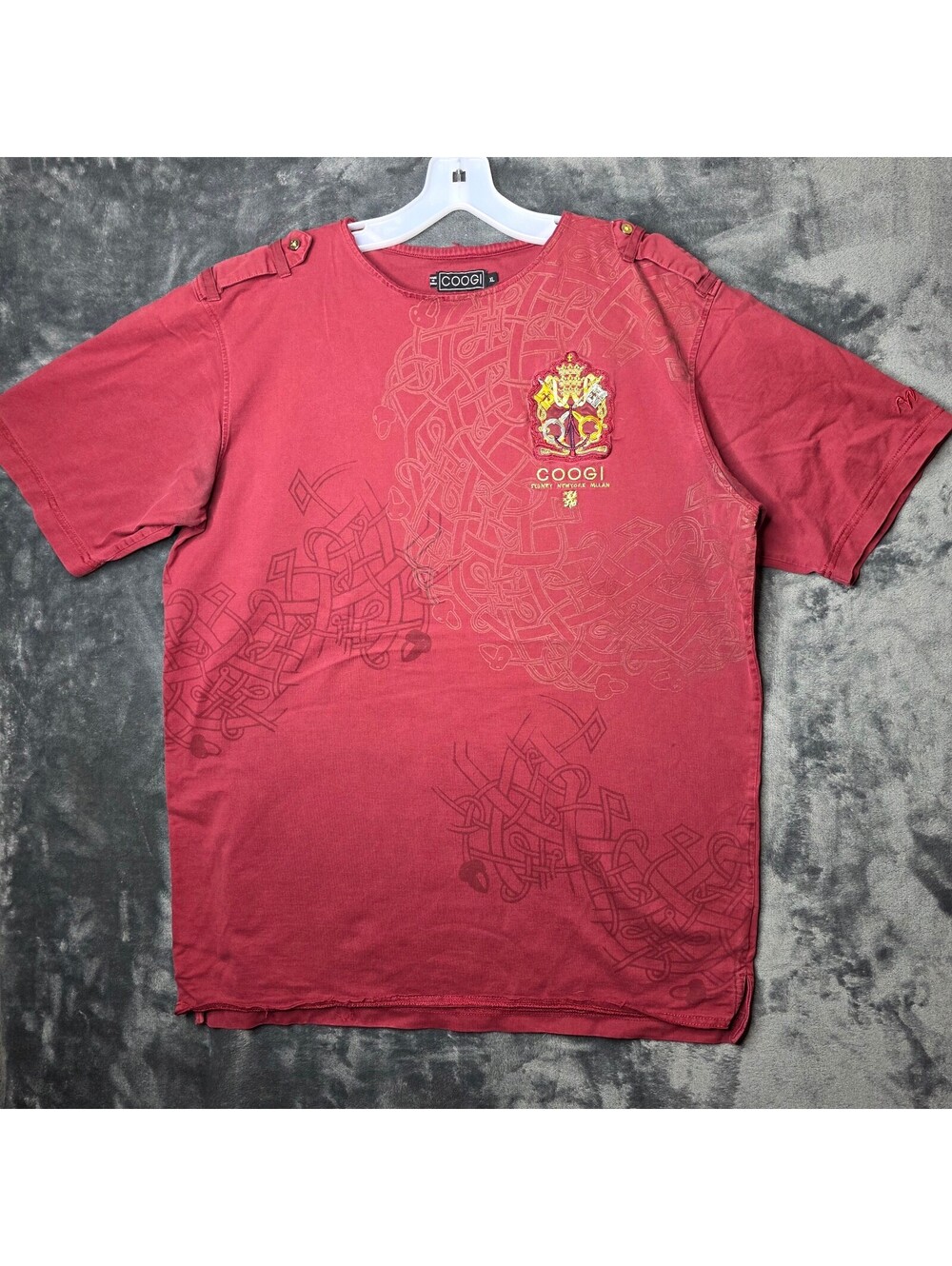 Vintage COOGI Men’s T-Shirt Sz XL.  Red Patch Embellishments.
